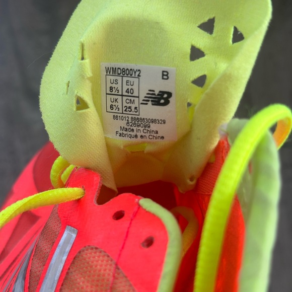 New Balance Women’s Middle Distance Track Spikes MD800 - Picture 10 of 10